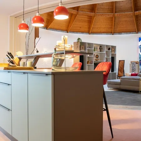 Dreamcation - Wohnen In Kirche, 3d-tour, Terrasse, Bbq, Kueche, Kamin, 180qm Apartment