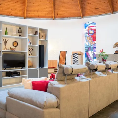 Apartment Dreamcation - Wohnen In Kirche, 3d-tour, Terrasse, Bbq, Kueche, Kamin, 180qm Kelheim