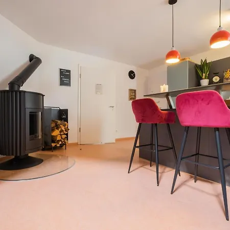 Dreamcation - Wohnen In Kirche, 3d-tour, Terrasse, Bbq, Kueche, Kamin, 180qm *