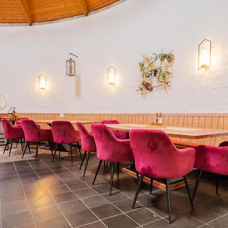 Apartment Dreamcation - Wohnen In Kirche, 3d-tour, Terrasse, Bbq, Kueche, Kamin, 180qm Kelheim