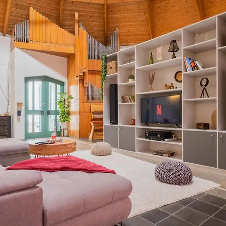 Apartment Dreamcation - Wohnen In Kirche, 3d-tour, Terrasse, Bbq, Kueche, Kamin, 180qm *